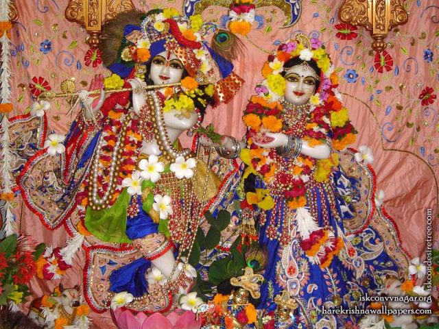 Sri Sri Radha Giridhari Wallpaper (007)