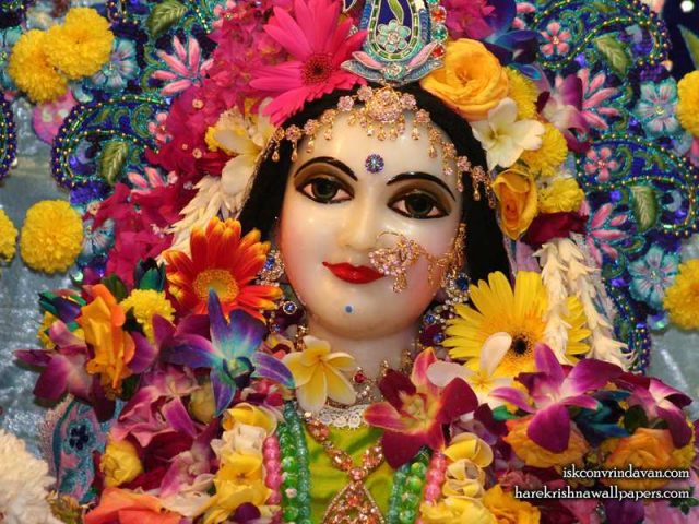 Sri Radha Close up Wallpaper (023)