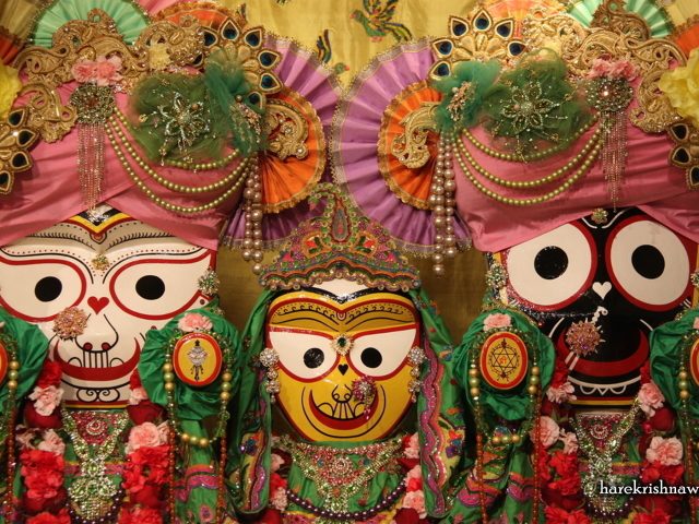 Jagannath Baladeva Subhadra Wallpaper (001) Size 2400×1350 Download