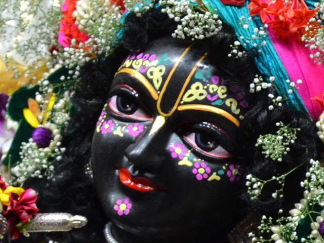 Sri Madan Gopal Close up Wallpaper (006) Size 675×1200 Download