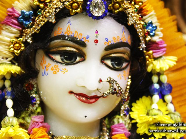 Sri Radha Close up Wallpaper (008) Size 1280×800 Download