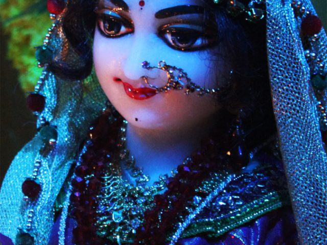 Sri Radha Close up Wallpaper (010) Size 675×1200 Download