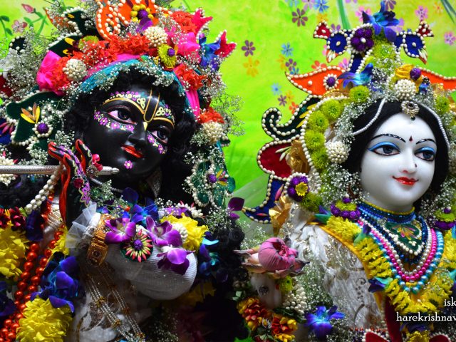 Sri Sri Radha Madan Gopal Close up Wallpaper (012) Size 2400×1350 Download