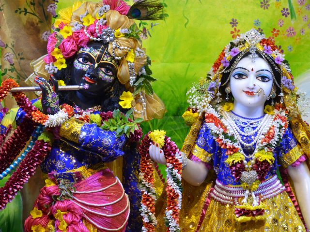 Sri Sri Radha Madan Gopal Close up Wallpaper (014) Size 1280×800 Download