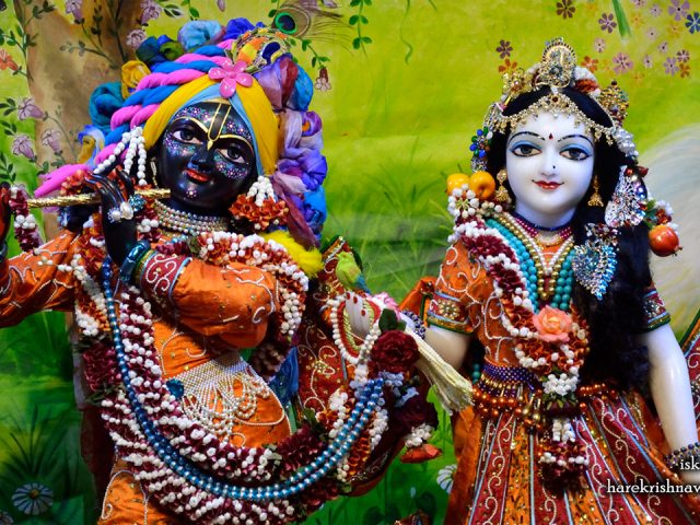 Sri Sri Radha Madan Gopal Close up Wallpaper (018) Size 1280×720 Download