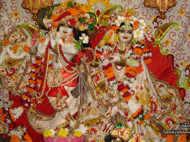 Sri Sri Radha Giridhari Wallpaper (025) Size 1920×1080 Download