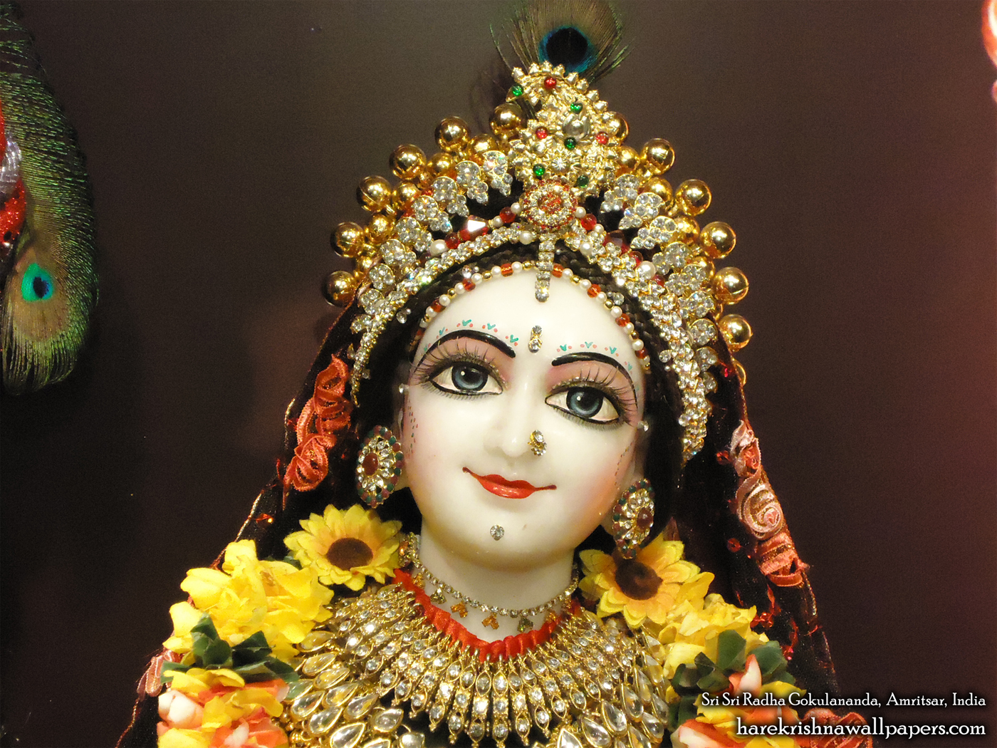 Sri Radha Close up Wallpaper (002) Size 1400x1050 Download