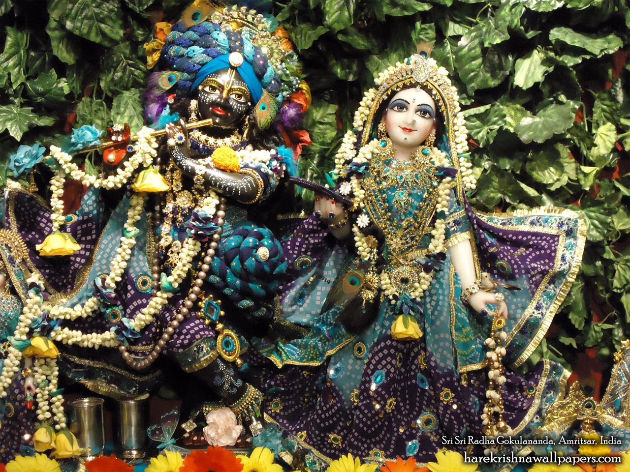 Sri Sri Radha Gokulananda Wallpaper (013) Size 1280x960 Download