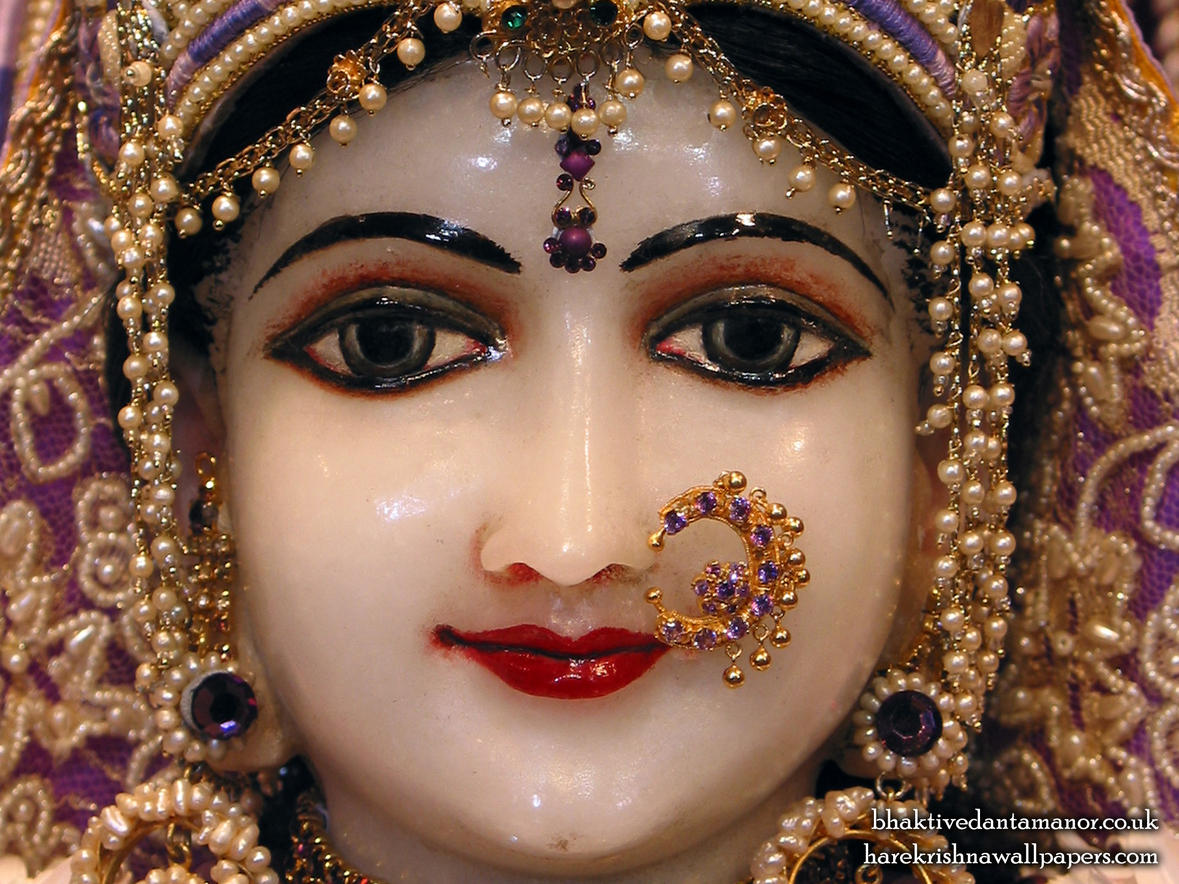 Sri Radha Close up Wallpaper (002) Size 2400x1800 Download