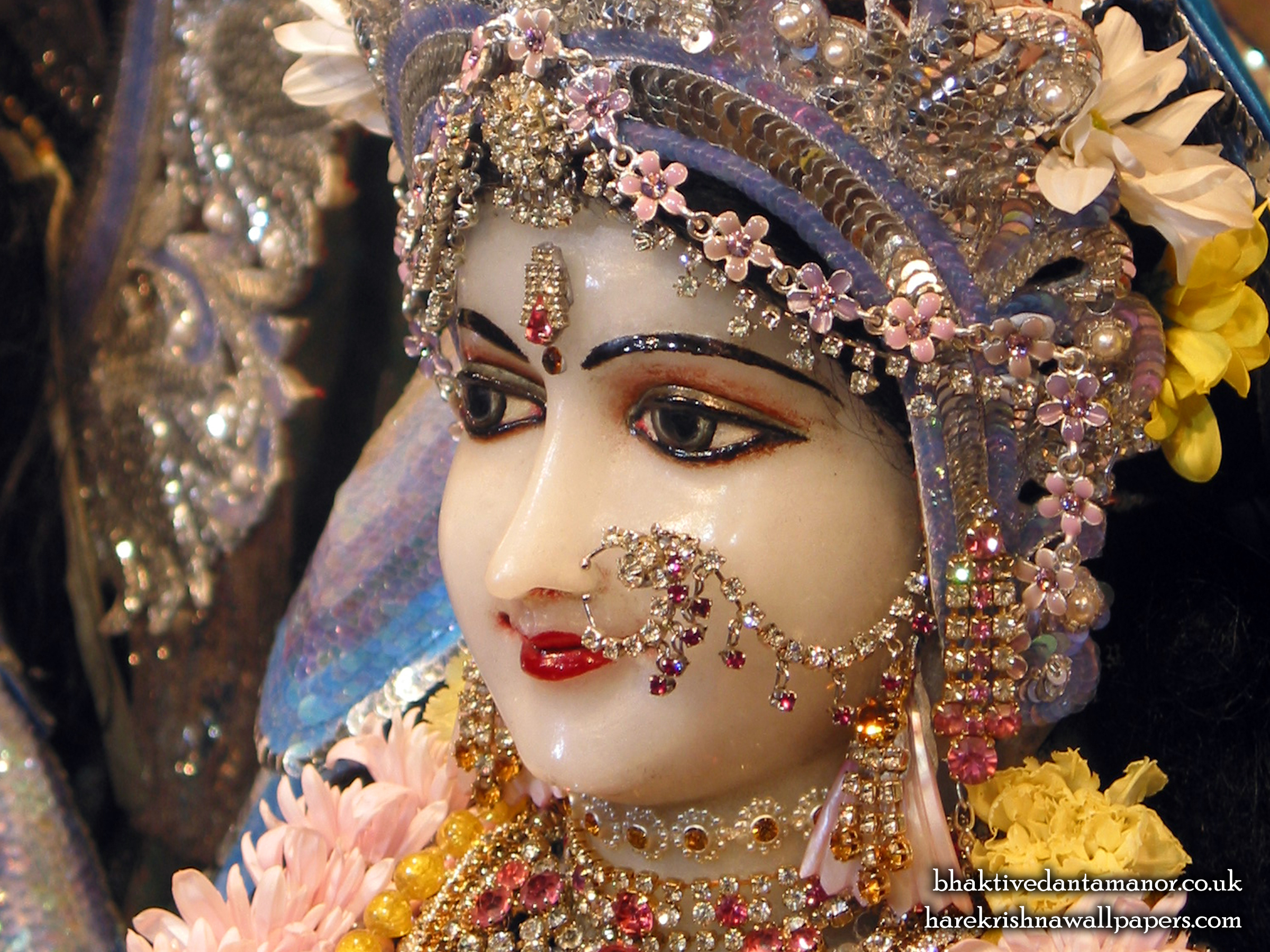 Sri Radha Close up Wallpaper (008) Size 2400x1800 Download