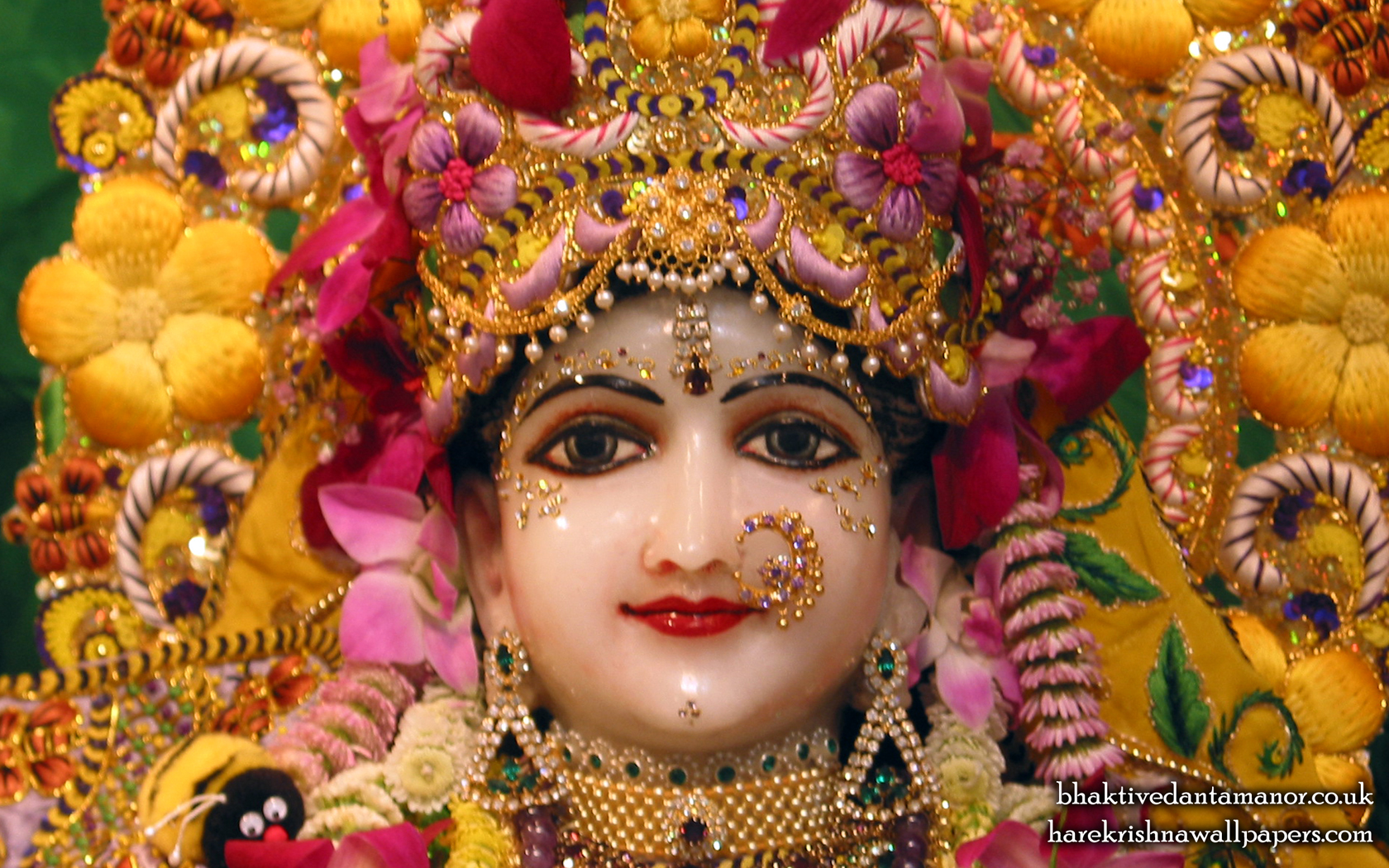 Sri Radha Close up Wallpaper (019) Size 1680x1050 Download