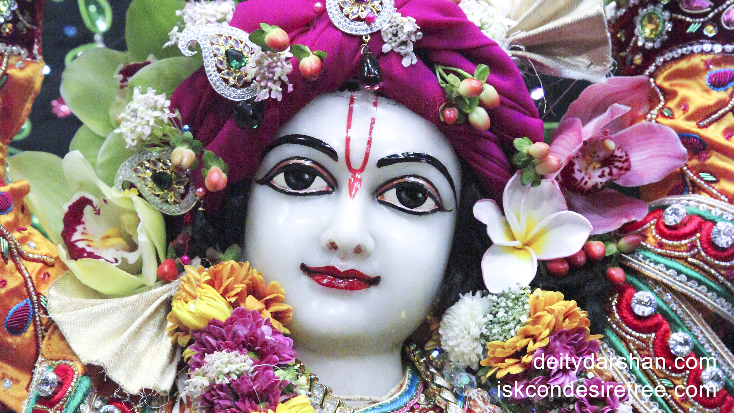 Sri Gaurachandra Close up Wallpaper (008) Size 2400x1350 Download