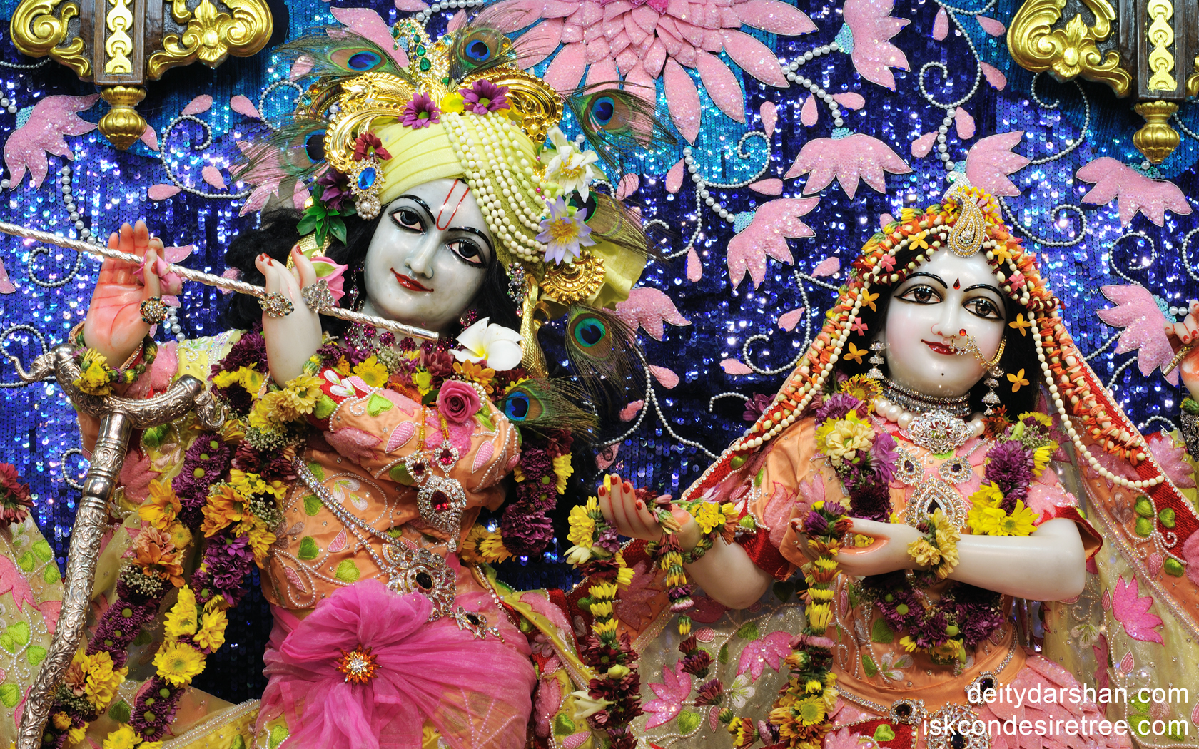 Sri Sri Radha Gopinath Close up Wallpaper (011) Size 1680x1050 Download