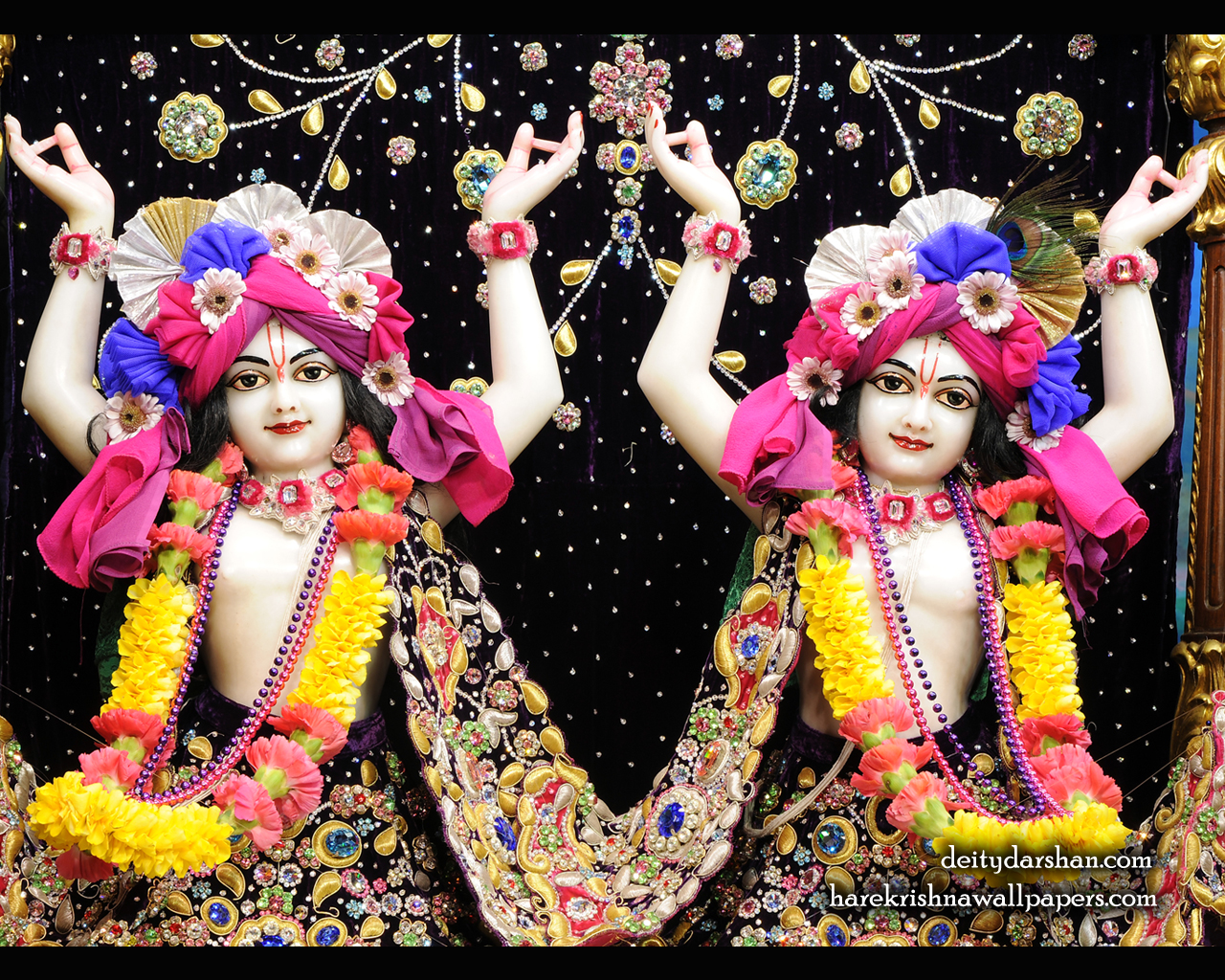 Sri Sri Nitai Gaurachandra Close up Wallpaer (021) Size 1280x1024 Download