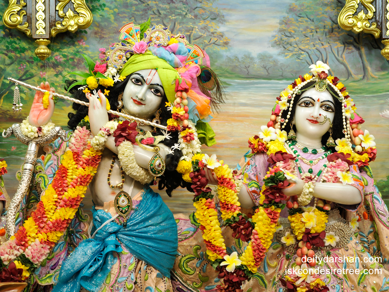 Sri Sri Radha Gopinath Close up Wallpaper (023) Size 1280x960 Download