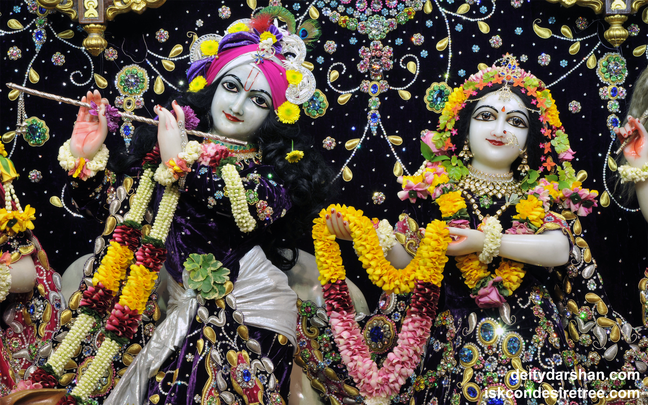 Sri Sri Radha Gopinath Close up Wallpaper (038) Size 2560x1600 Download