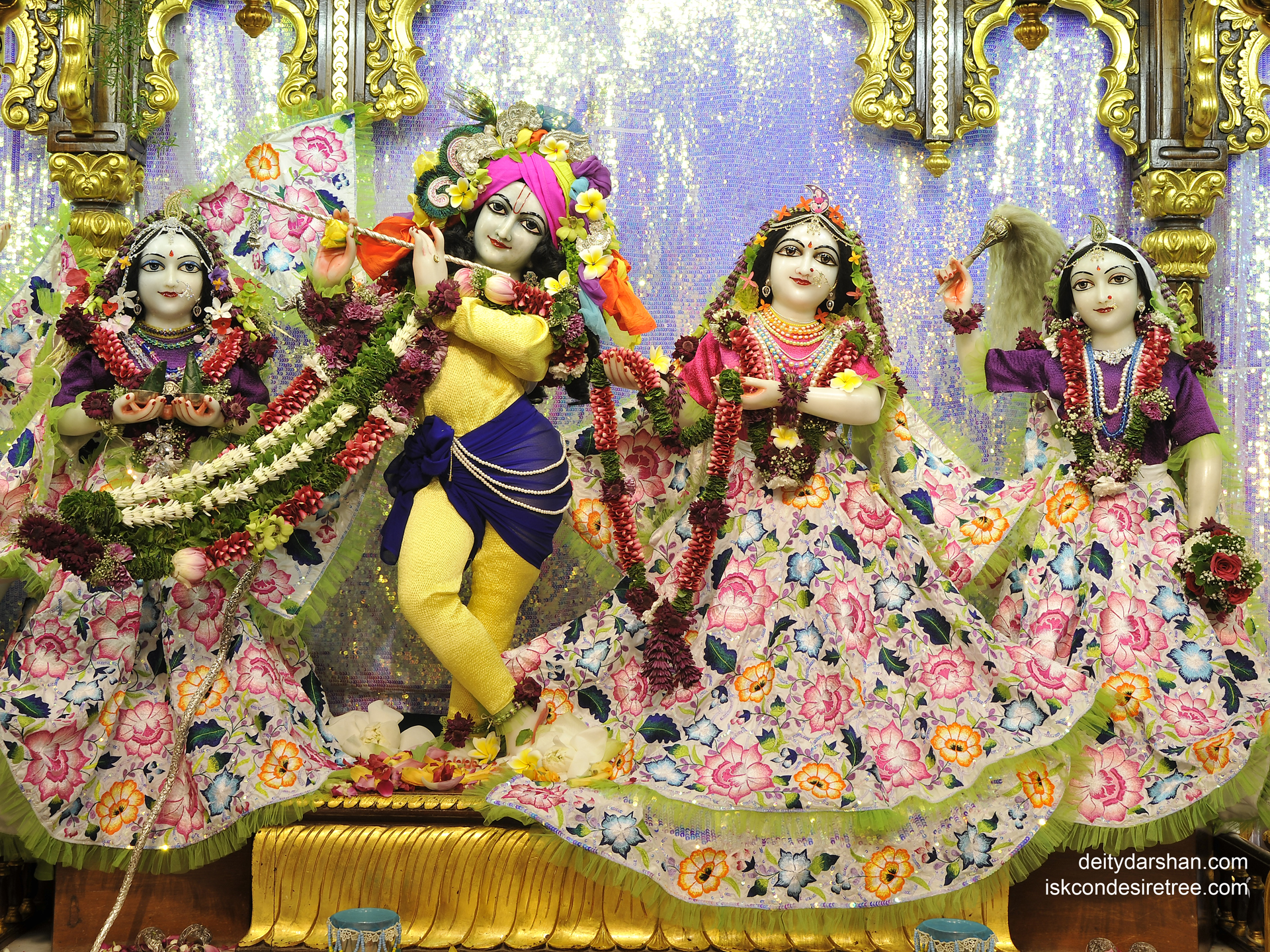 Sri Sri Radha Gopinath Lalita Vishakha Wallpaper (040) Size 1920x1440 Download