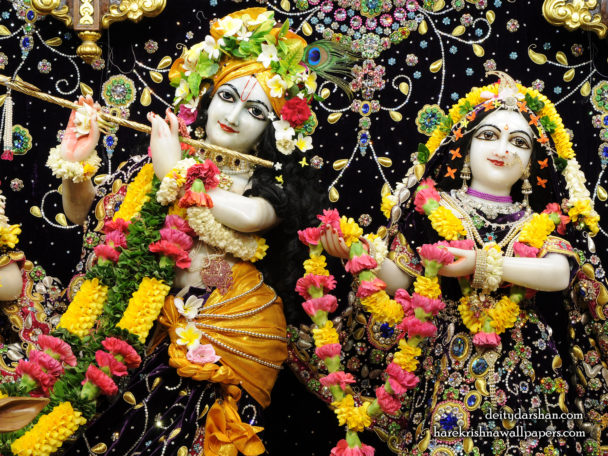 Sri Sri Radha Gopinath Close up Wallpaper (058) Size 2400x1800 Download