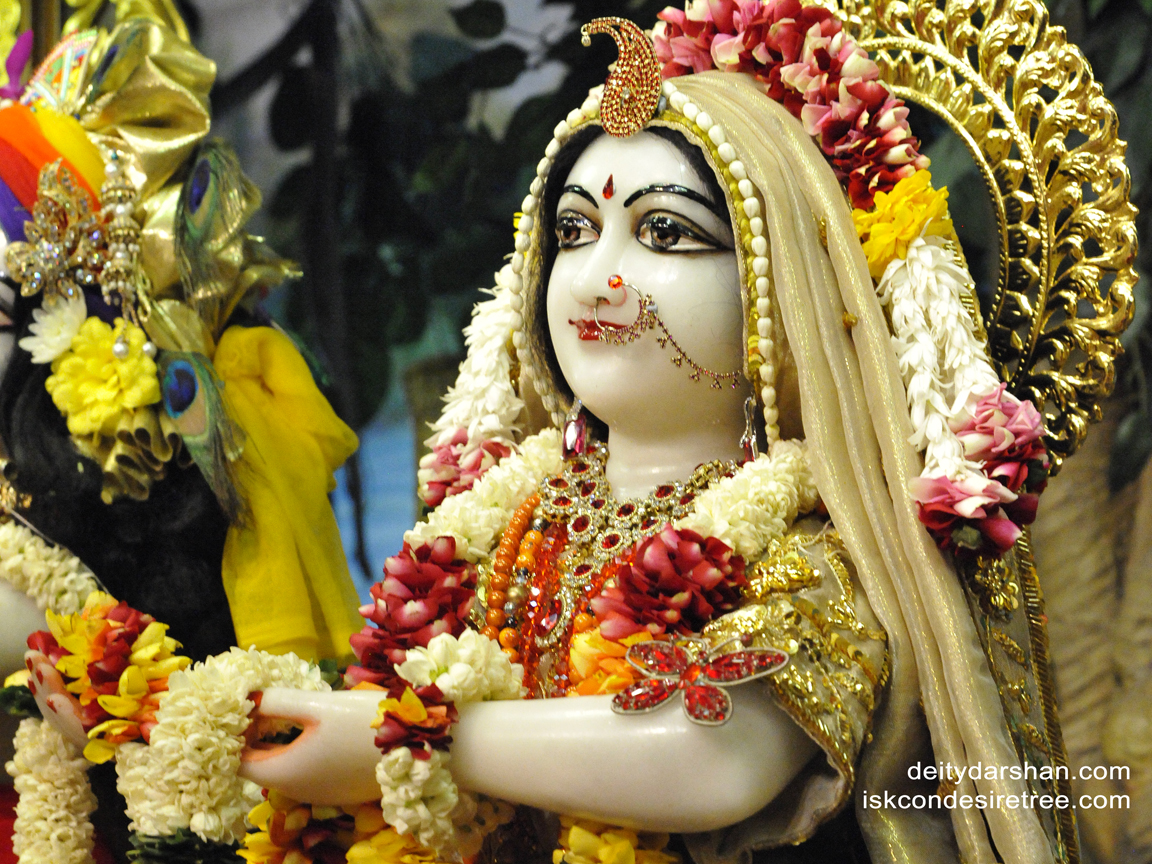 Srimati Radharani Close up Wallpaper (072) Size 1152x864 Download