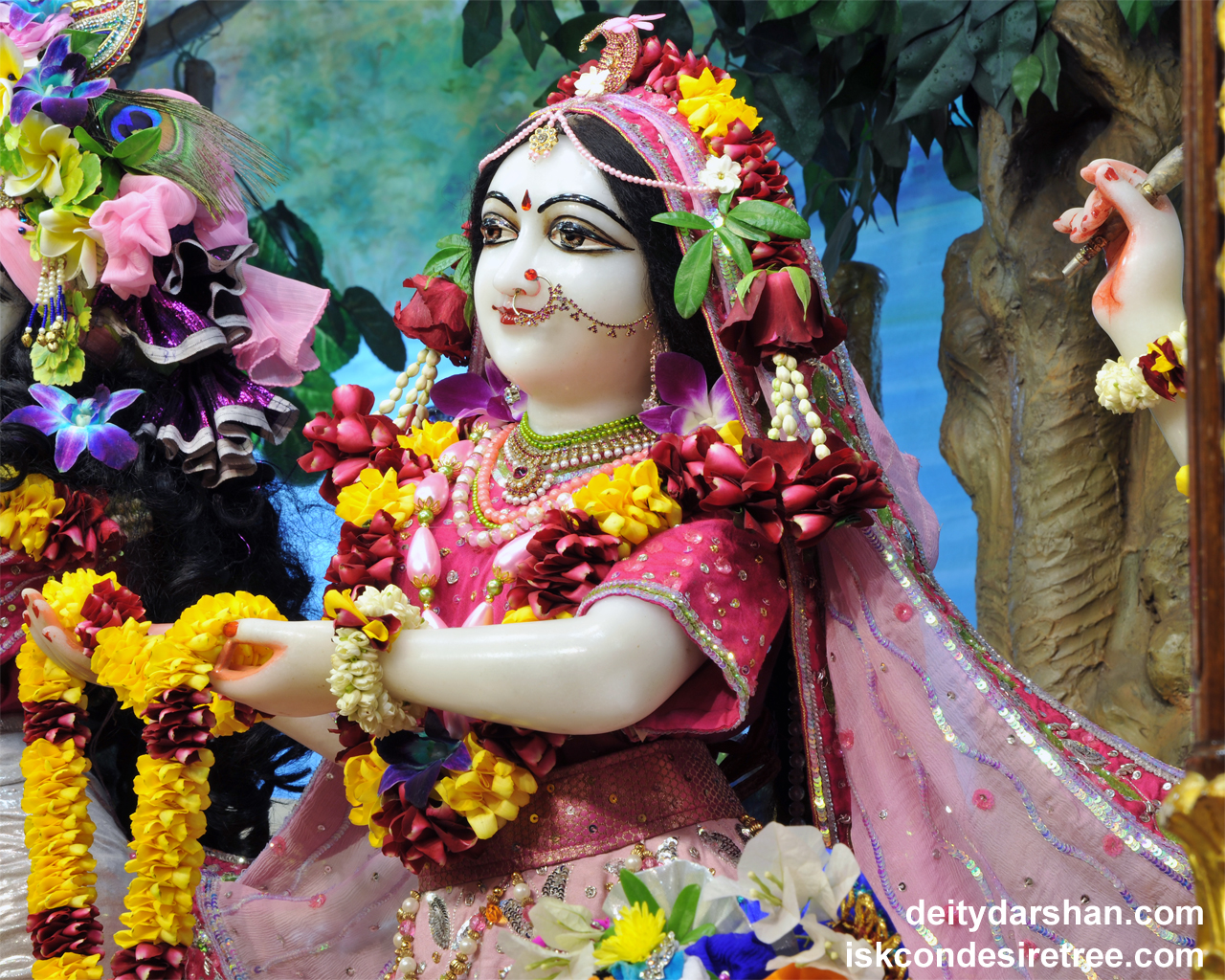 Srimati Radharani Close up Wallpaper (085) Size 1280x1024 Download