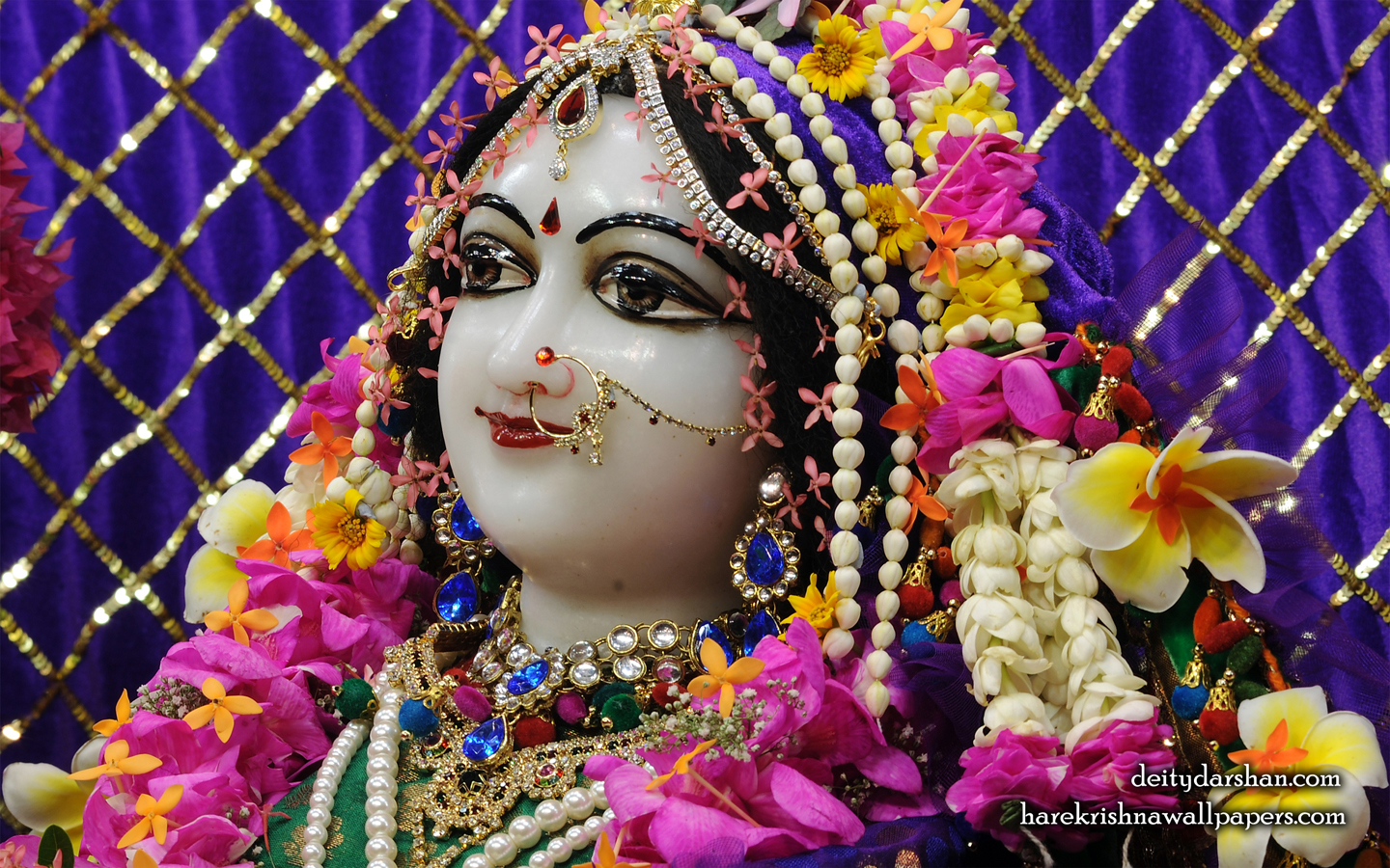 Srimati Radharani Close up Wallpaper (093) Size 1440x900 Download