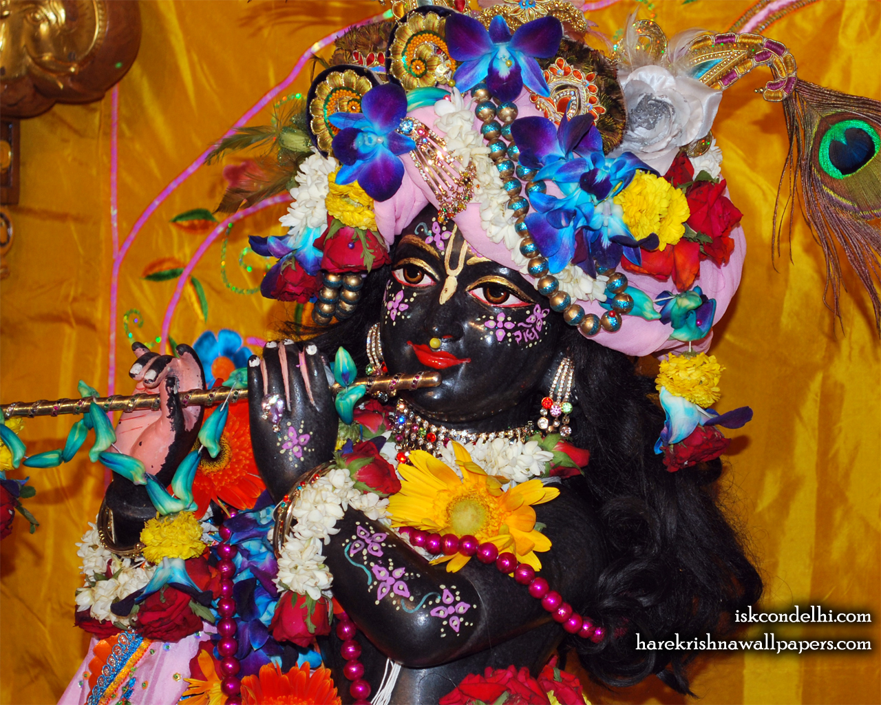 Sri Parthasarathi Close up Wallpaper (001) Size 1280x1024 Download