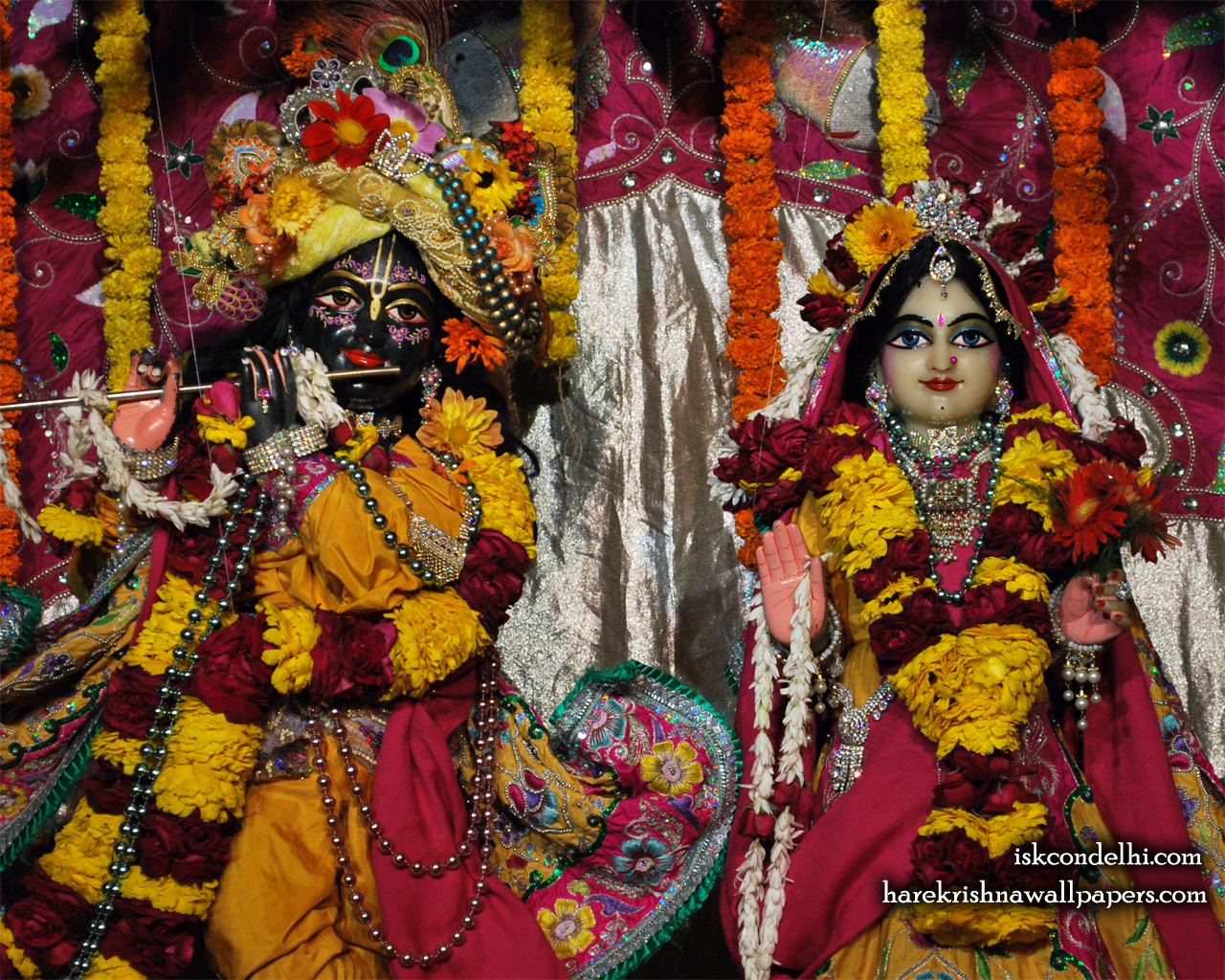 Sri Sri Radha Parthasarathi Close up Wallpaper (007) Size 1280x1024 Download
