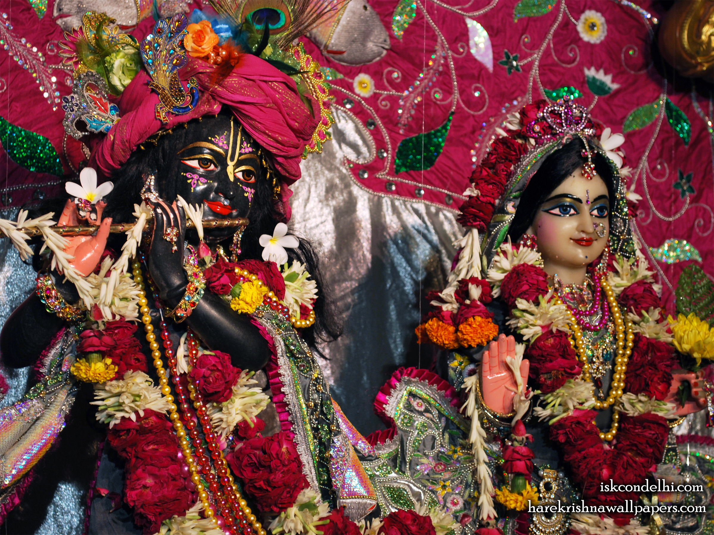 Sri Sri Radha Parthasarathi Close up Wallpaper (014) Size 2400x1800 Download