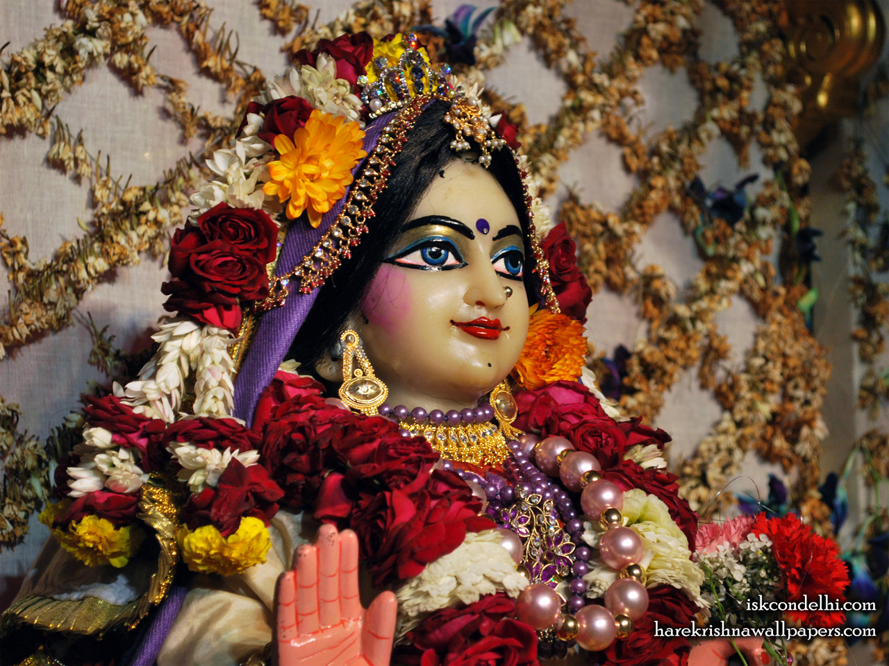 Sri Radha Close up Wallpaper (030) Size 1280x960 Download
