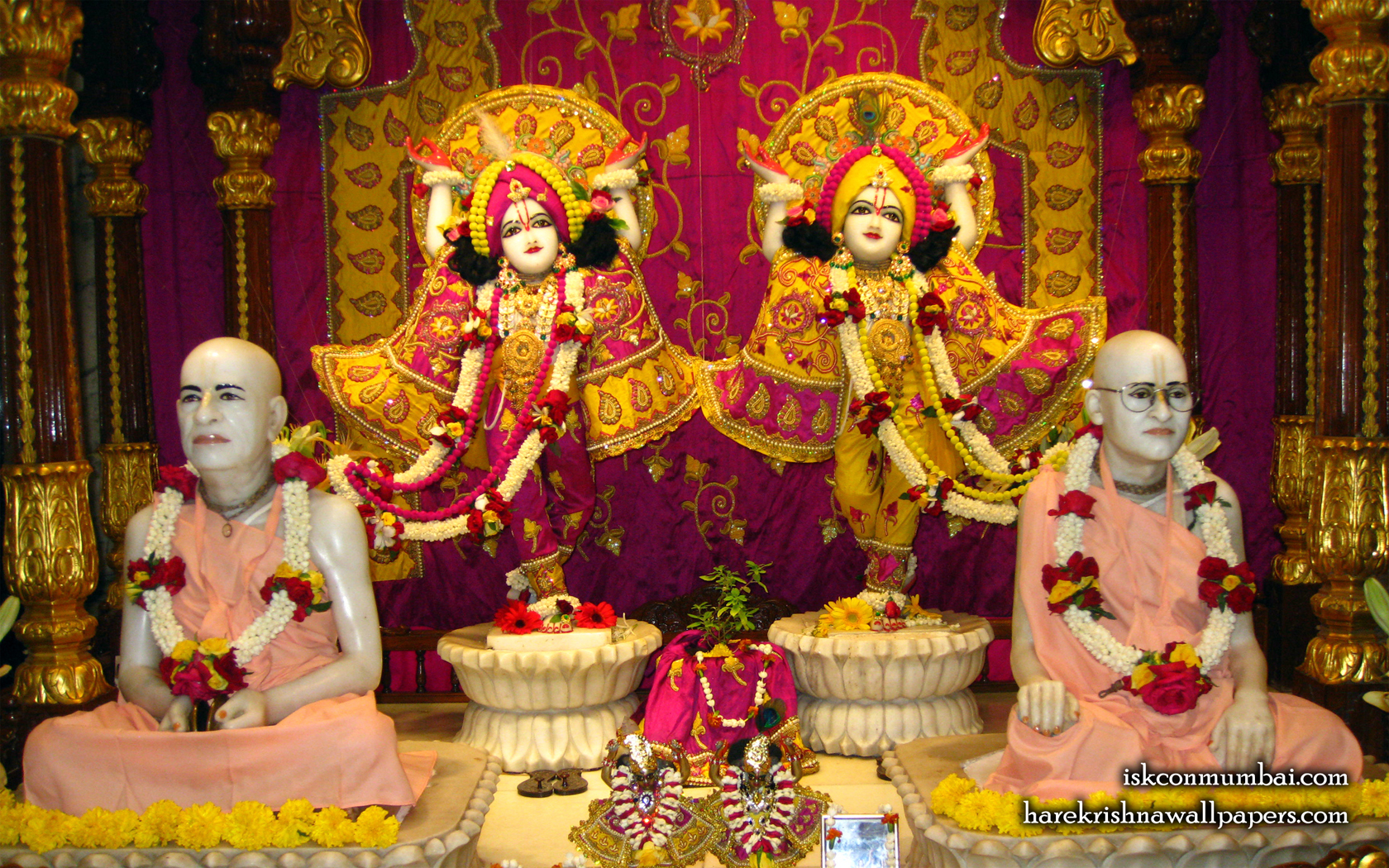 Sri Sri Gaura Nitai With Acharyas Wallpaper (018) Size 1680x1050 Download