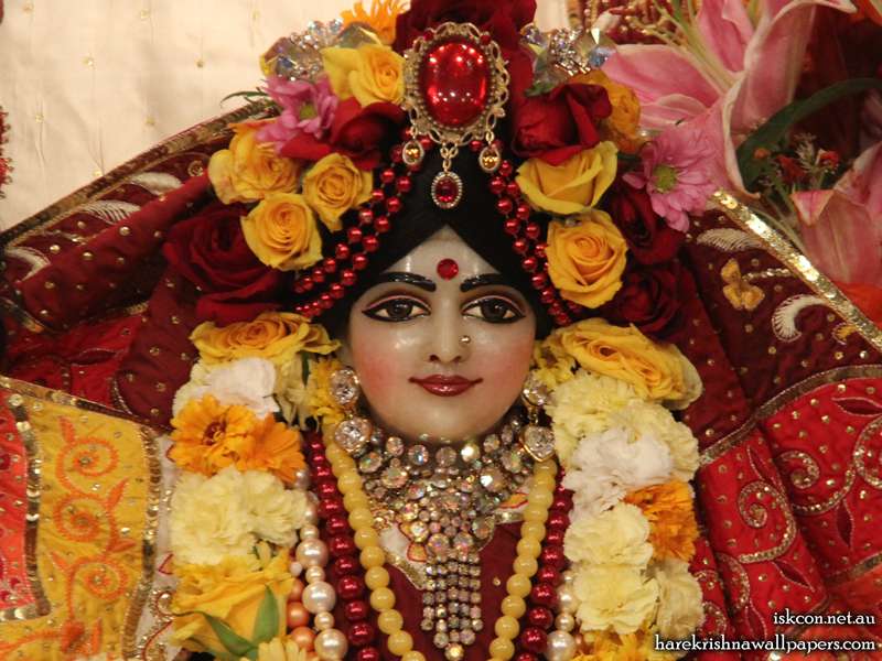 Sri Radha Close up Wallpaper (010)