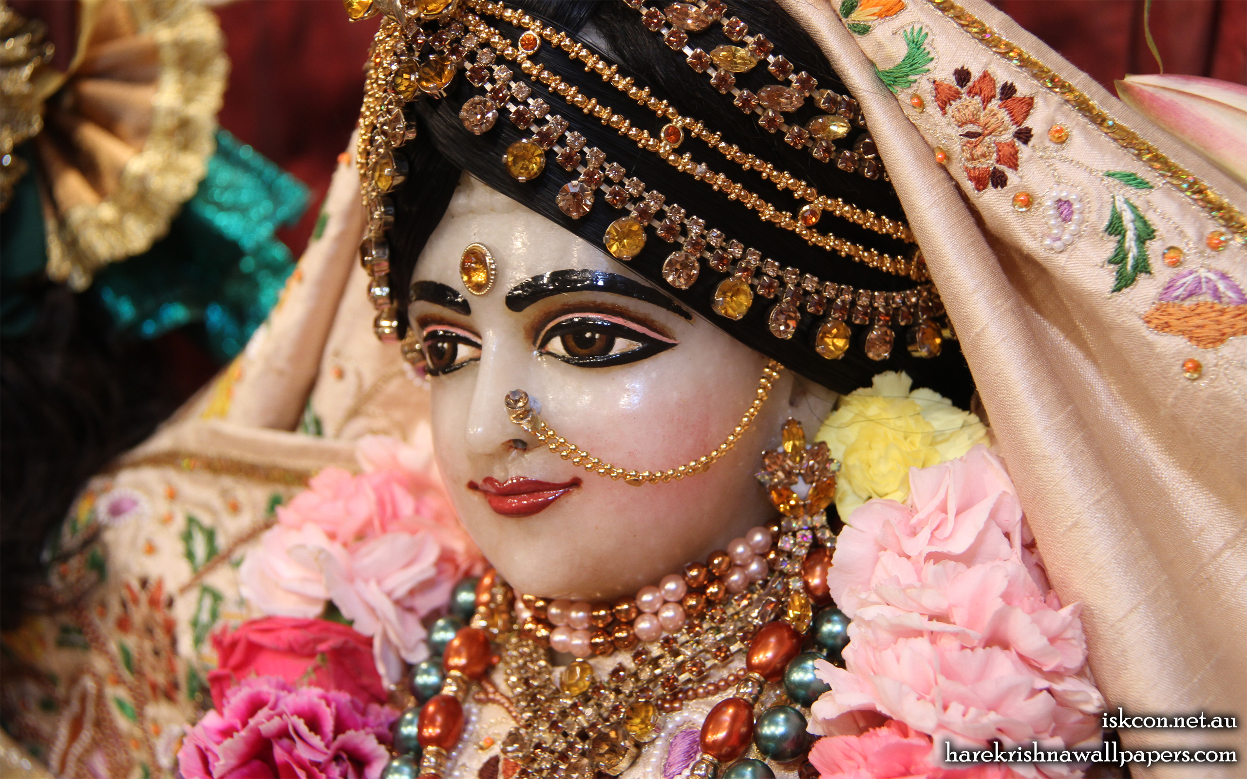 Sri Radha Close up Wallpaper (013) Size 2560x1600 Download