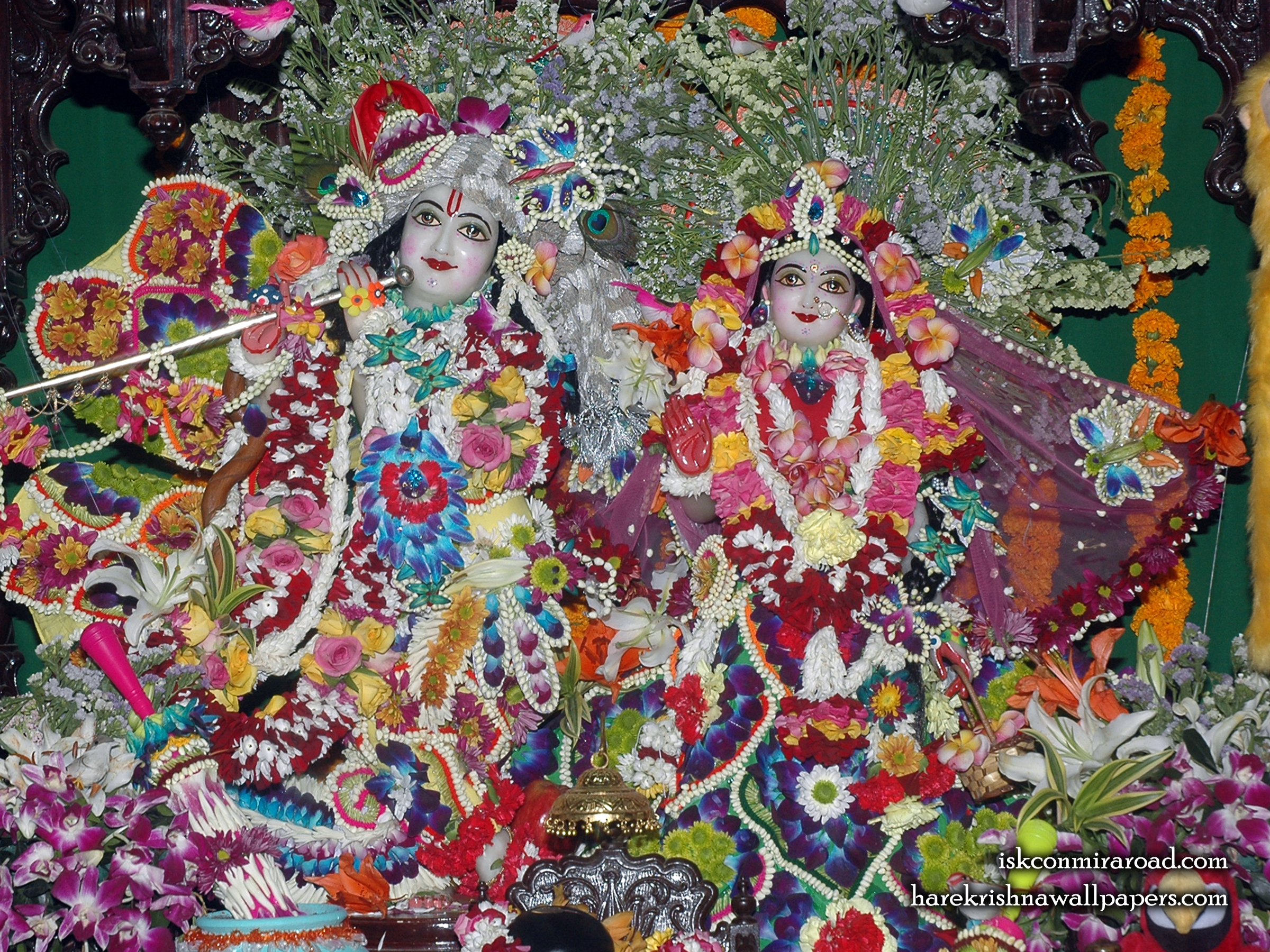Sri Sri Radha Giridhari Wallpaper (012) Size 2400x1800 Download