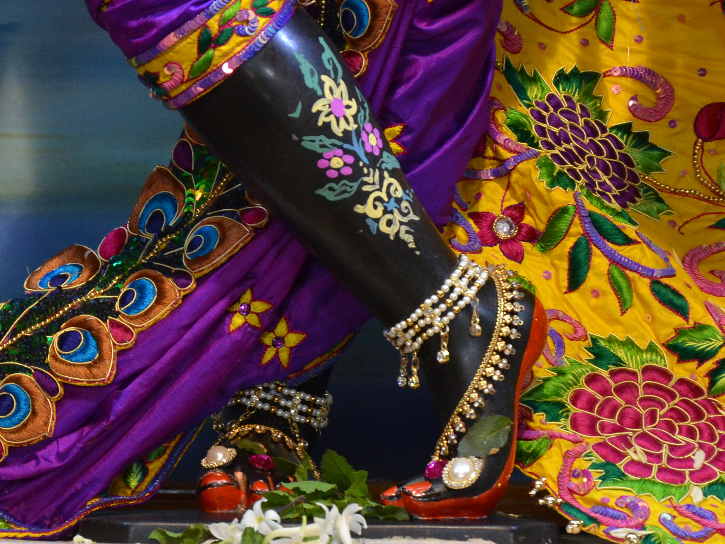 Sri Madan Gopal Feet Wallpaper (003) Size 2400x1800 Download