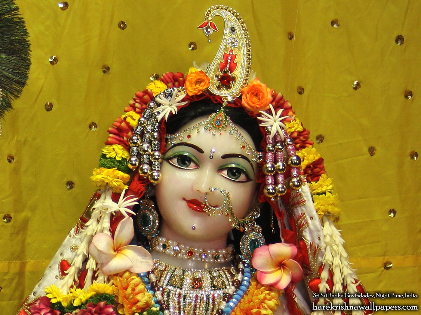 Sri Radha Close up Wallpaper (003) Size 1400x1050 Download