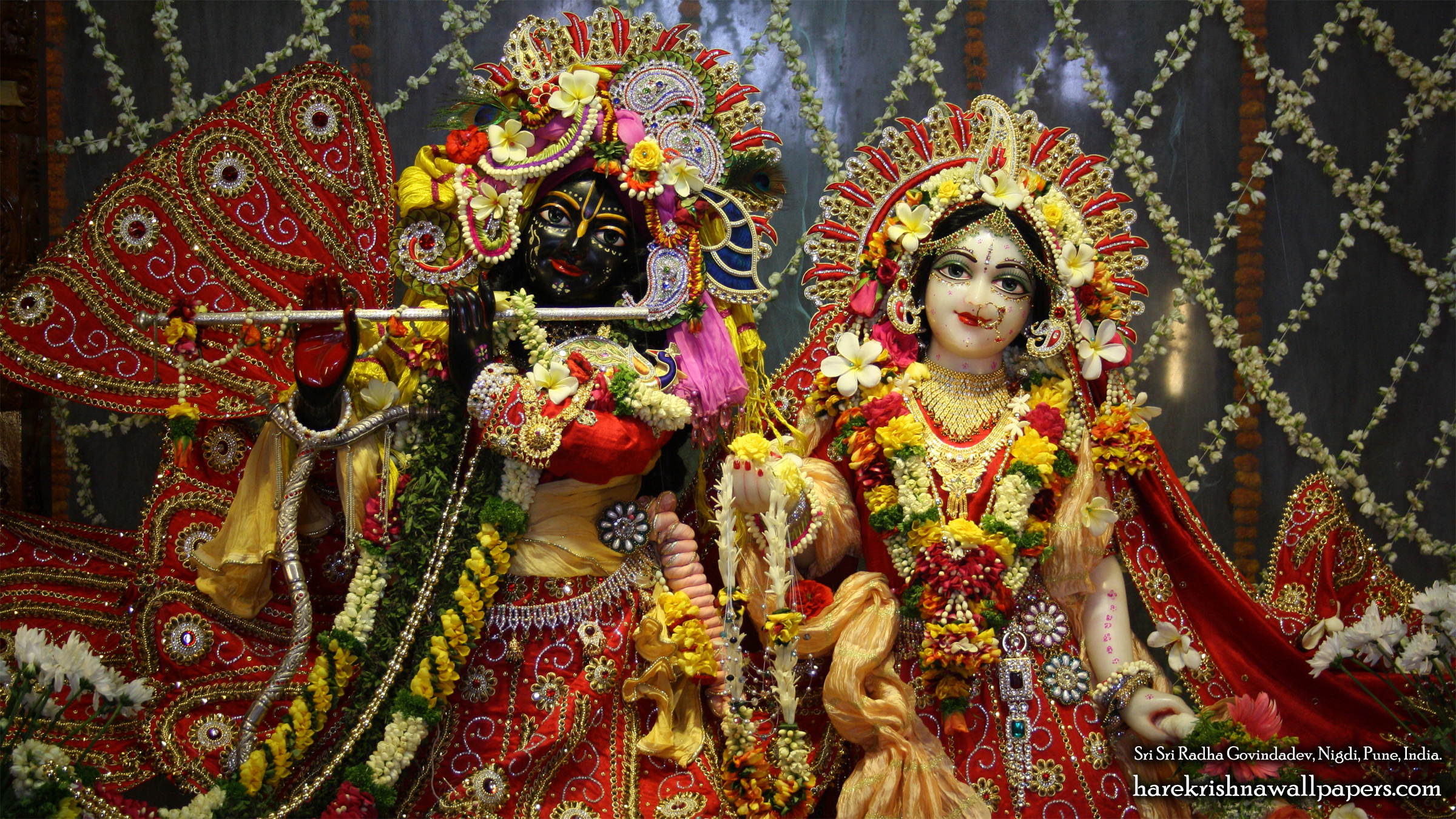 Sri Sri Radha Govind Close up Wallpaper (003) Size 2400x1350 Download