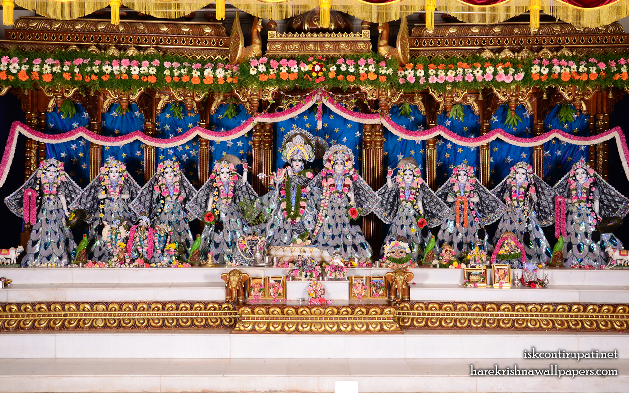 Sri Sri Radha Govinda with Ashtasakhi Wallpaper (004) Size 1280x800 Download
