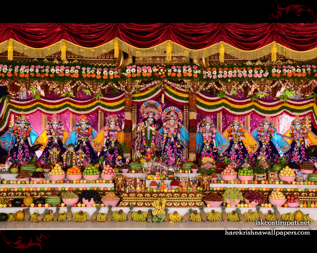 Sri Sri Radha Govinda with Ashtasakhi Wallpaper (009) Size 1280x1024 Download