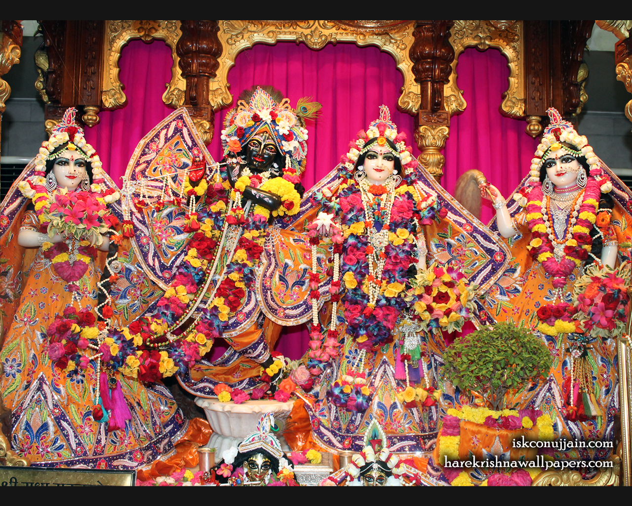 Sri Sri Radha Madanmohan Lalita Vishakha Wallpaper (008) Size 1280x1024 Download
