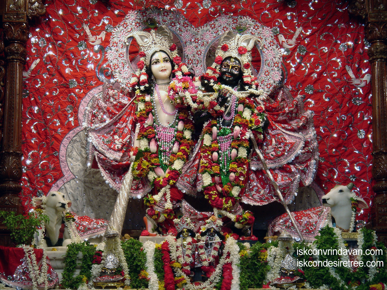 Sri Sri Krishna Balaram Wallpaper (001) Size 1280x960 Download
