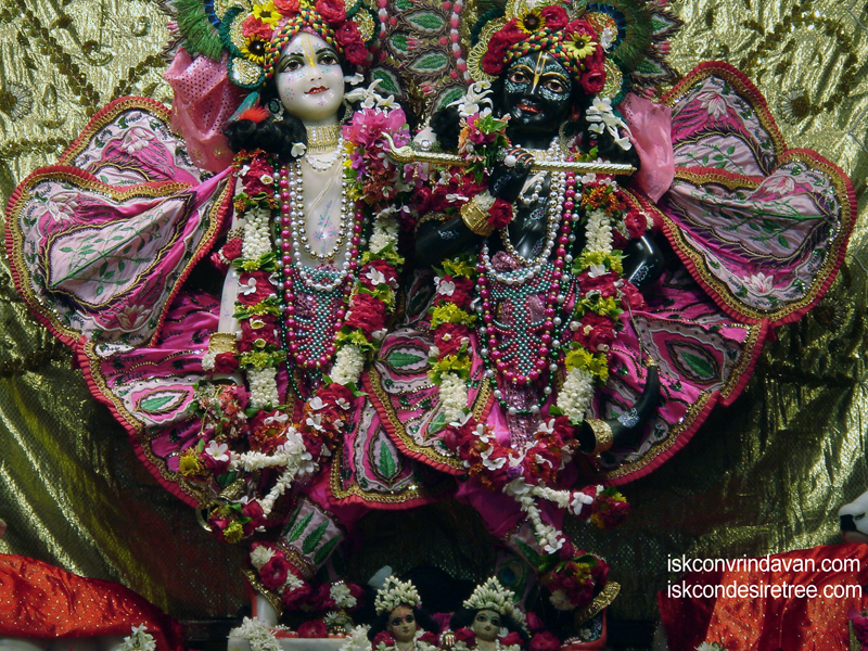 Sri Sri Krishna Balaram Wallpaper (008) Size 800x600 Download