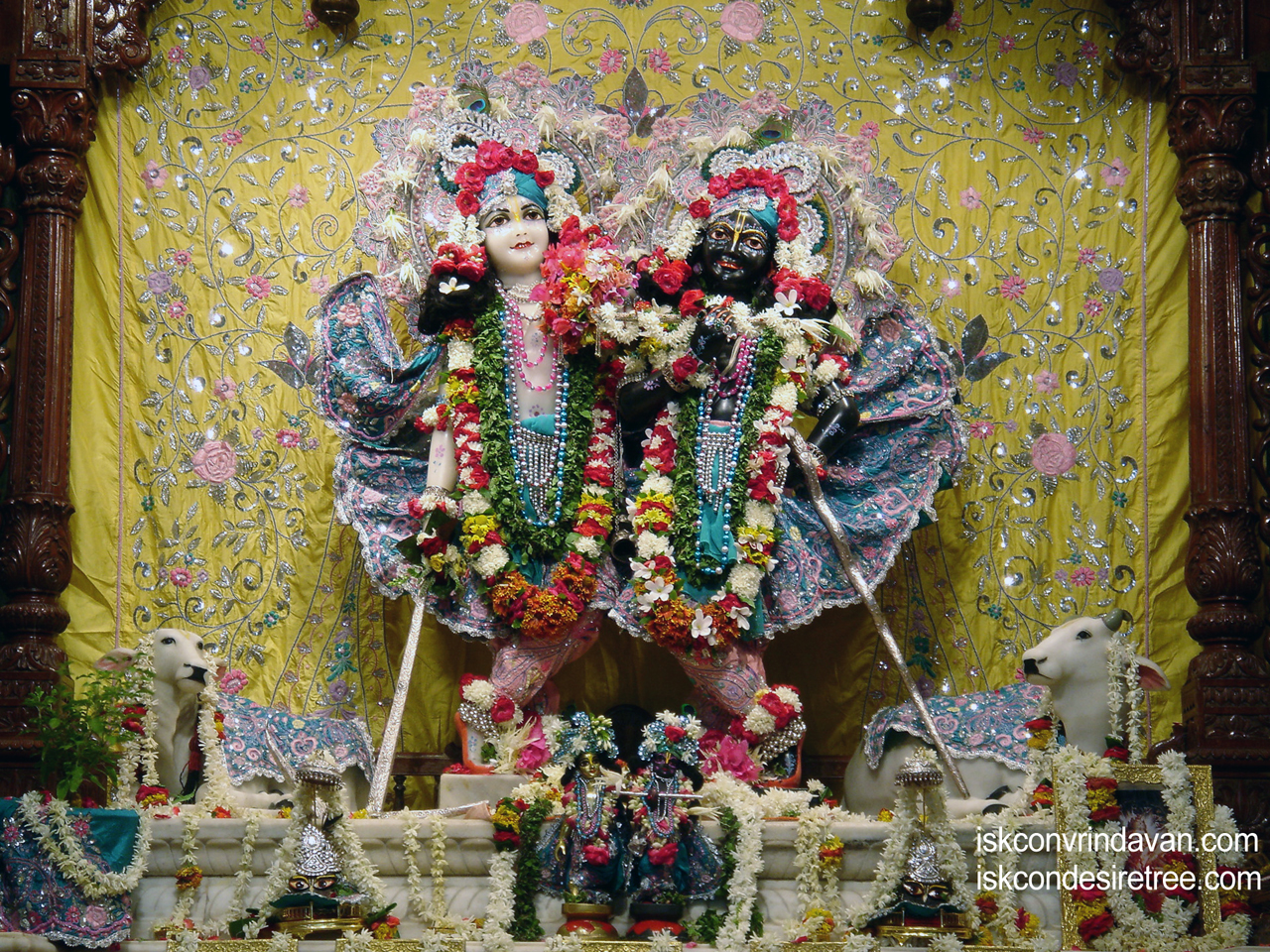 Sri Sri Krishna Balaram Wallpaper (049) Size 1280x960 Download