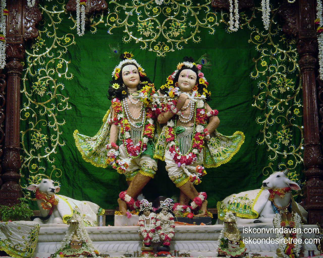 Sri Sri Krishna Balaram Wallpaper (061) Size 1280x1024 Download