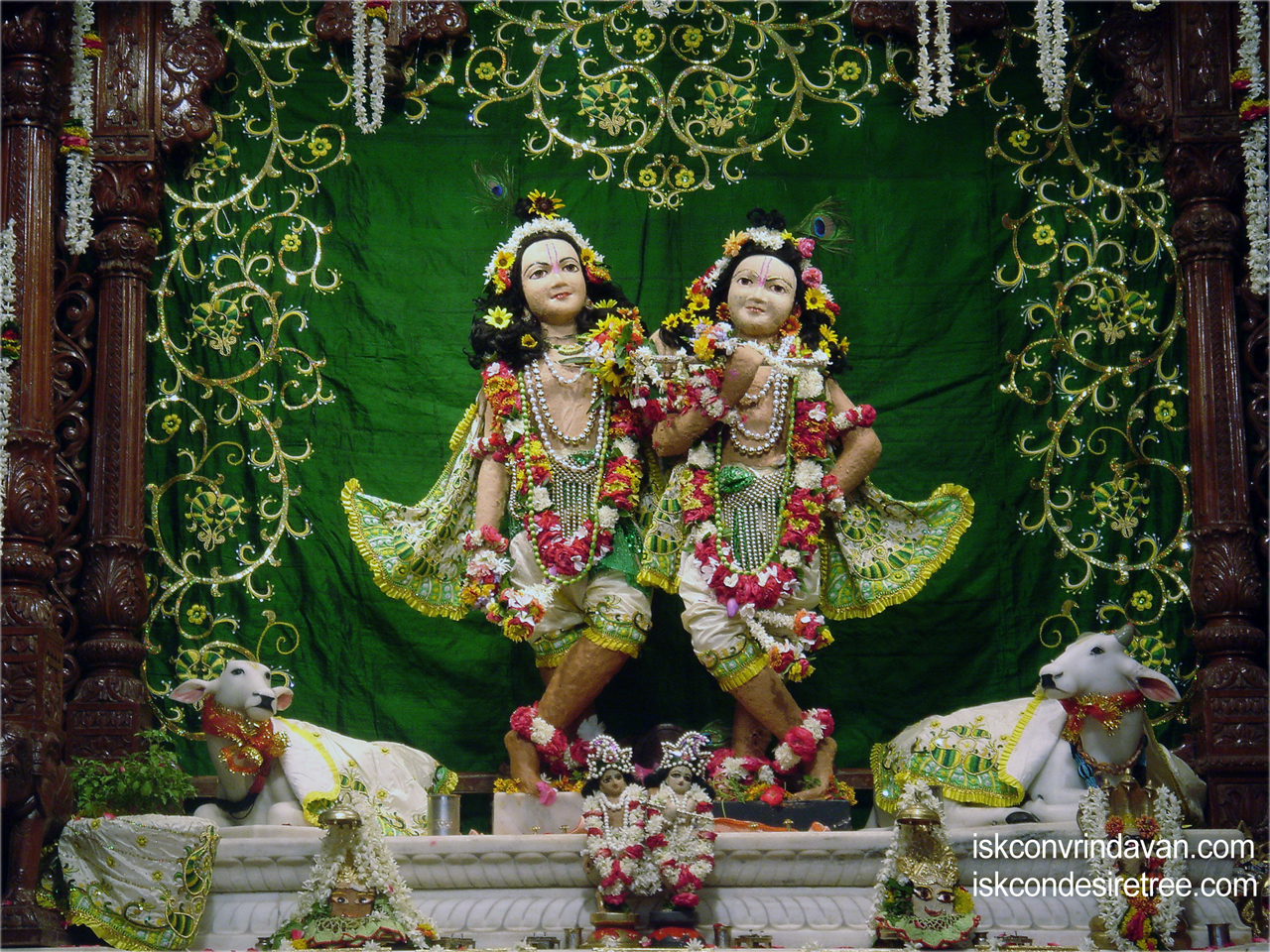 Sri Sri Krishna Balaram Wallpaper (061) Size 1280x960 Download