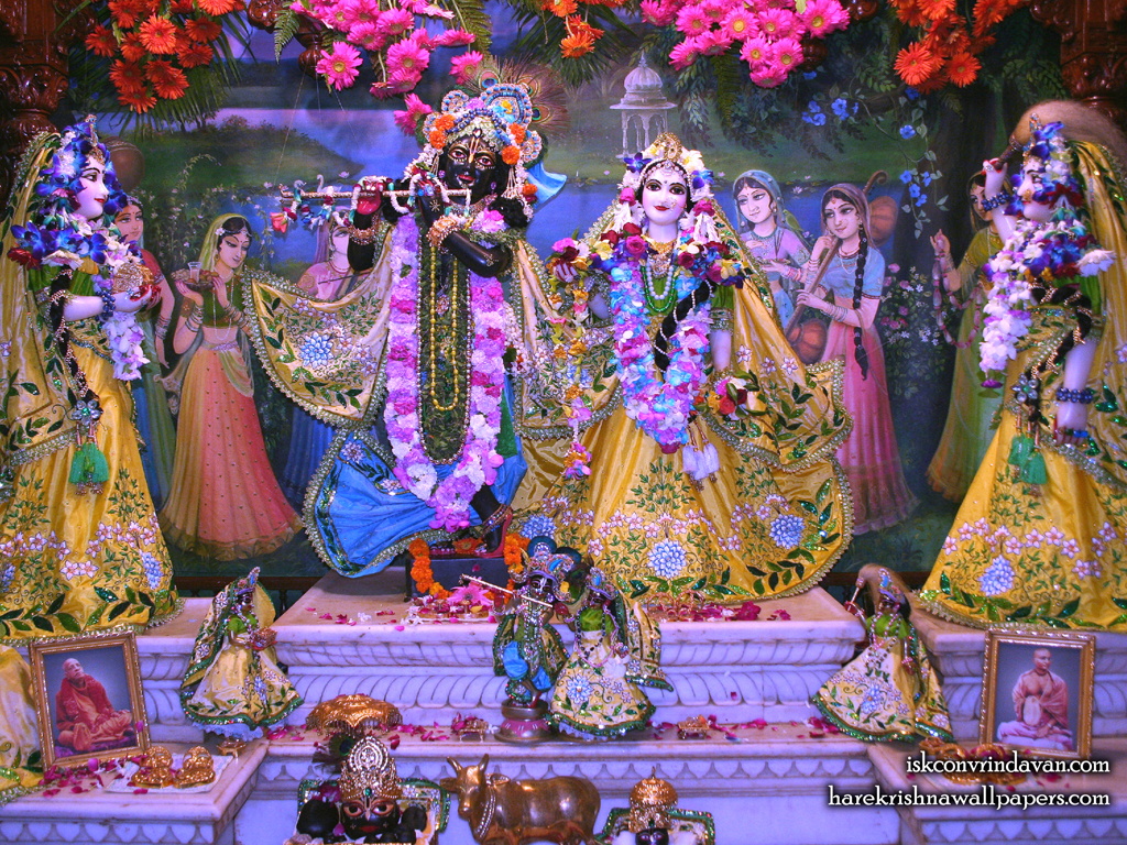 Sri Sri Radha Shyamsundar with Lalita Vishakha Wallpaper (004) Size 1024x768 Download