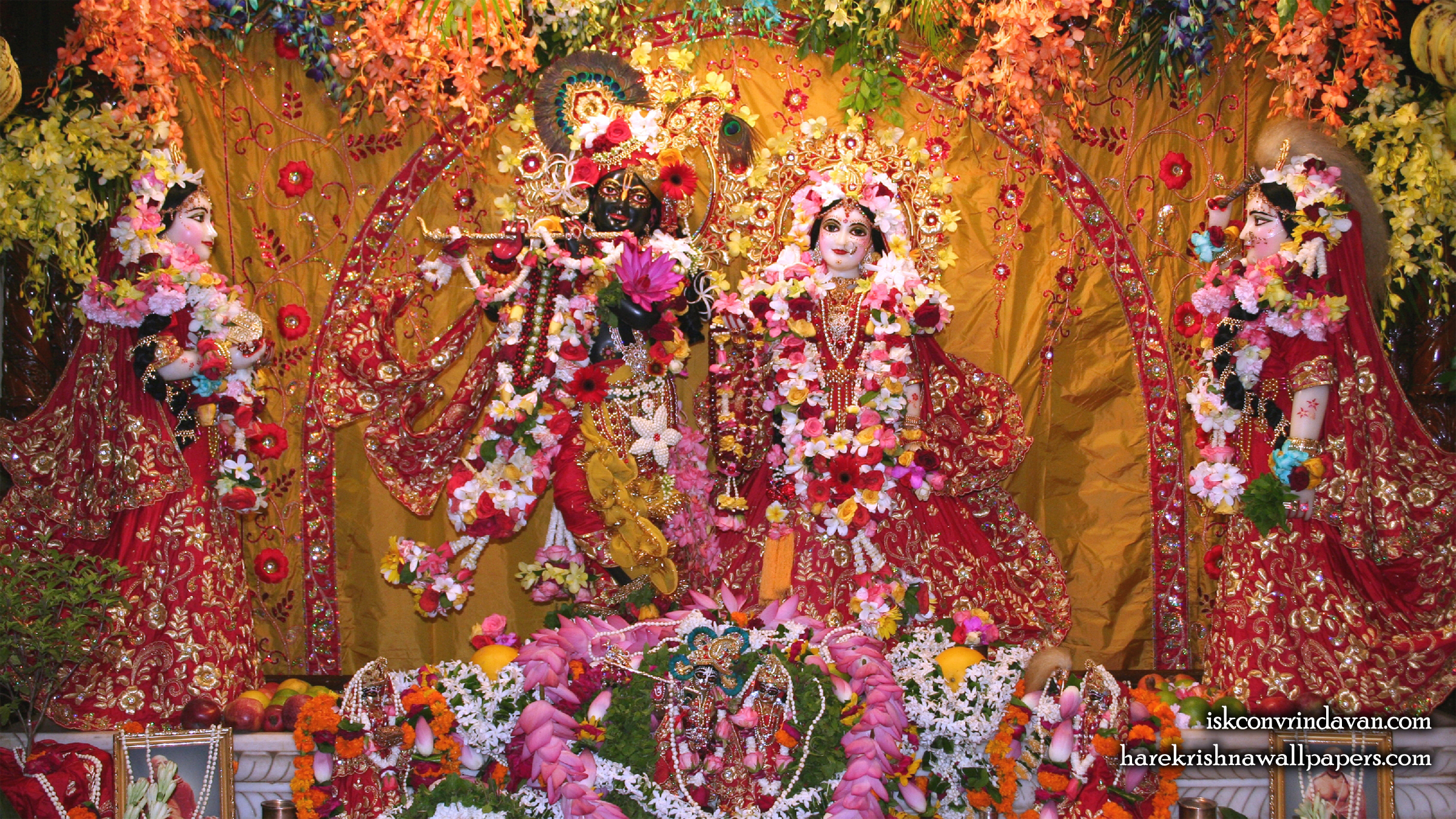 Sri Sri Radha Shyamsundar with Lalita Vishakha Wallpaper (005) Size 2400x1350 Download